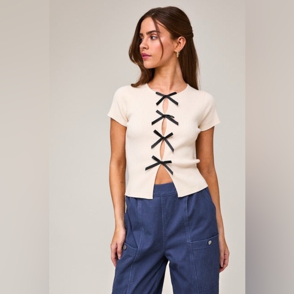 Satin Bow Cutout Short Sleeve Knit Top - Le Lis